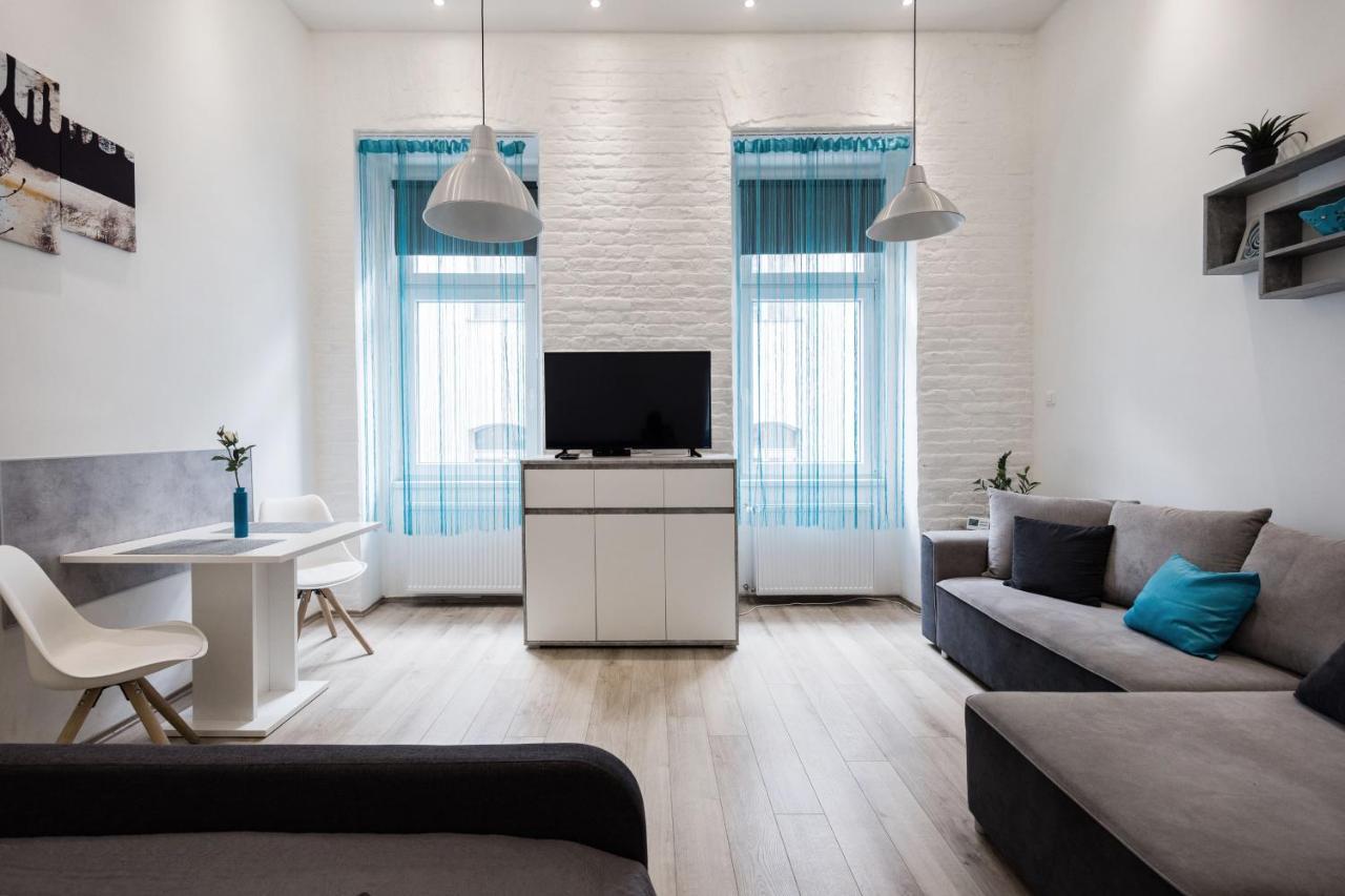 Elegant Studio In Central Будапеща Екстериор снимка