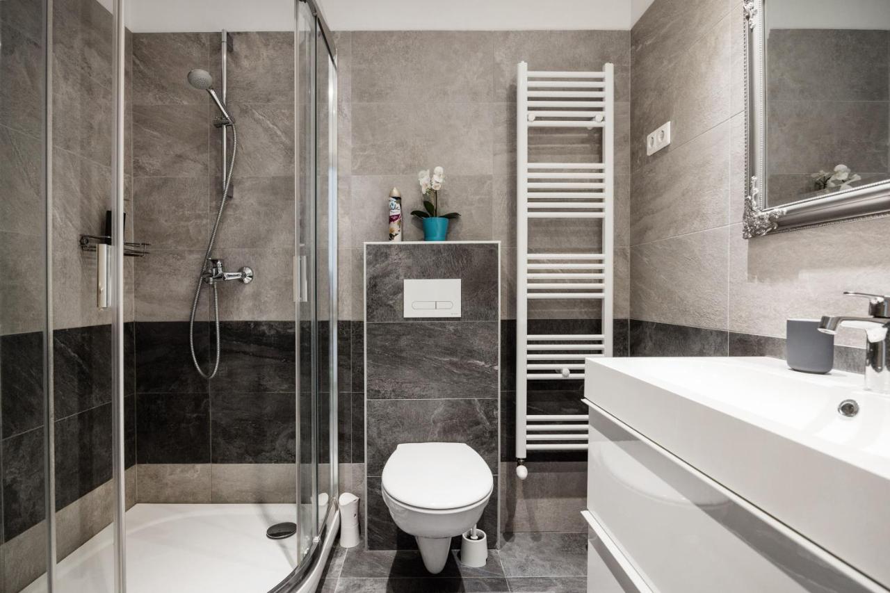 Elegant Studio In Central Будапеща Екстериор снимка
